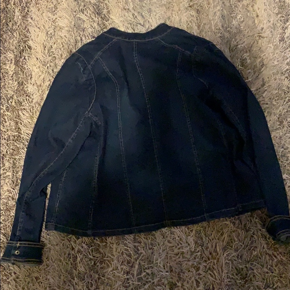 Blue jean jacket ❤️ - Picture 2 of 2